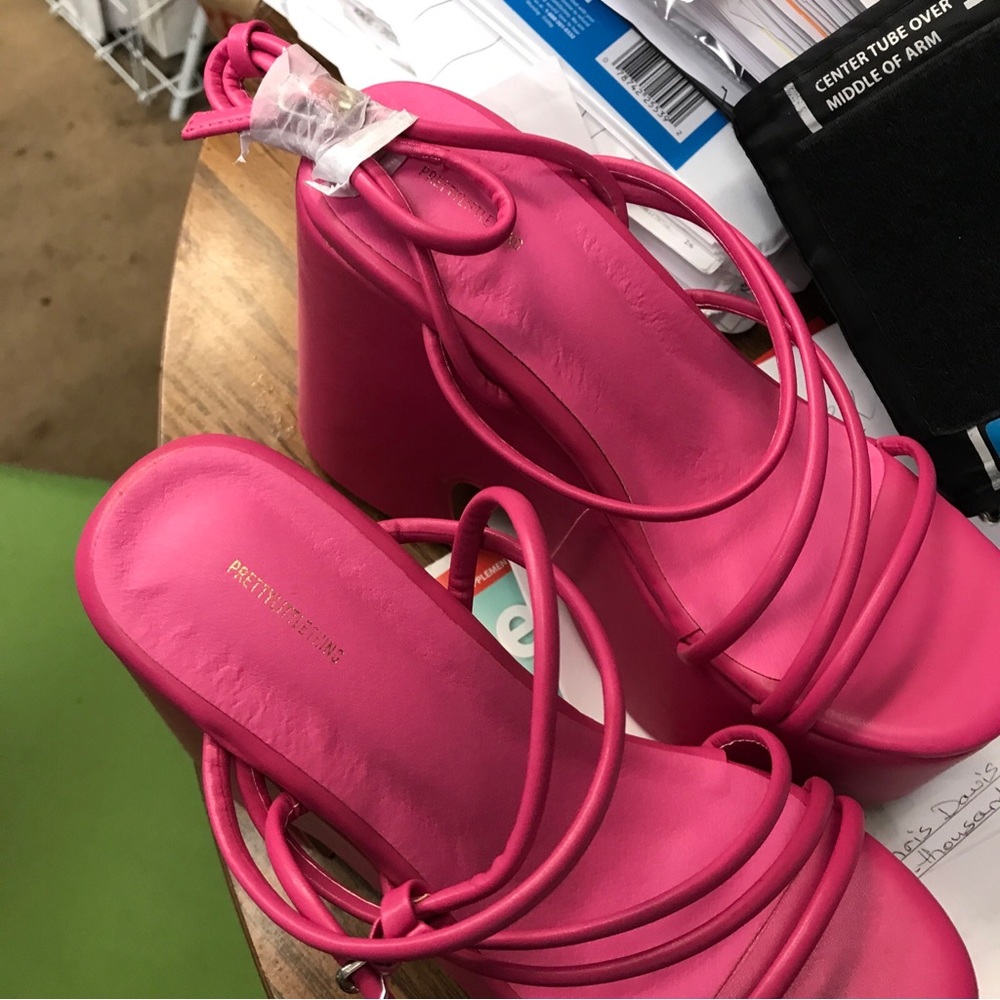 Chunky heel PLT size 5 pink